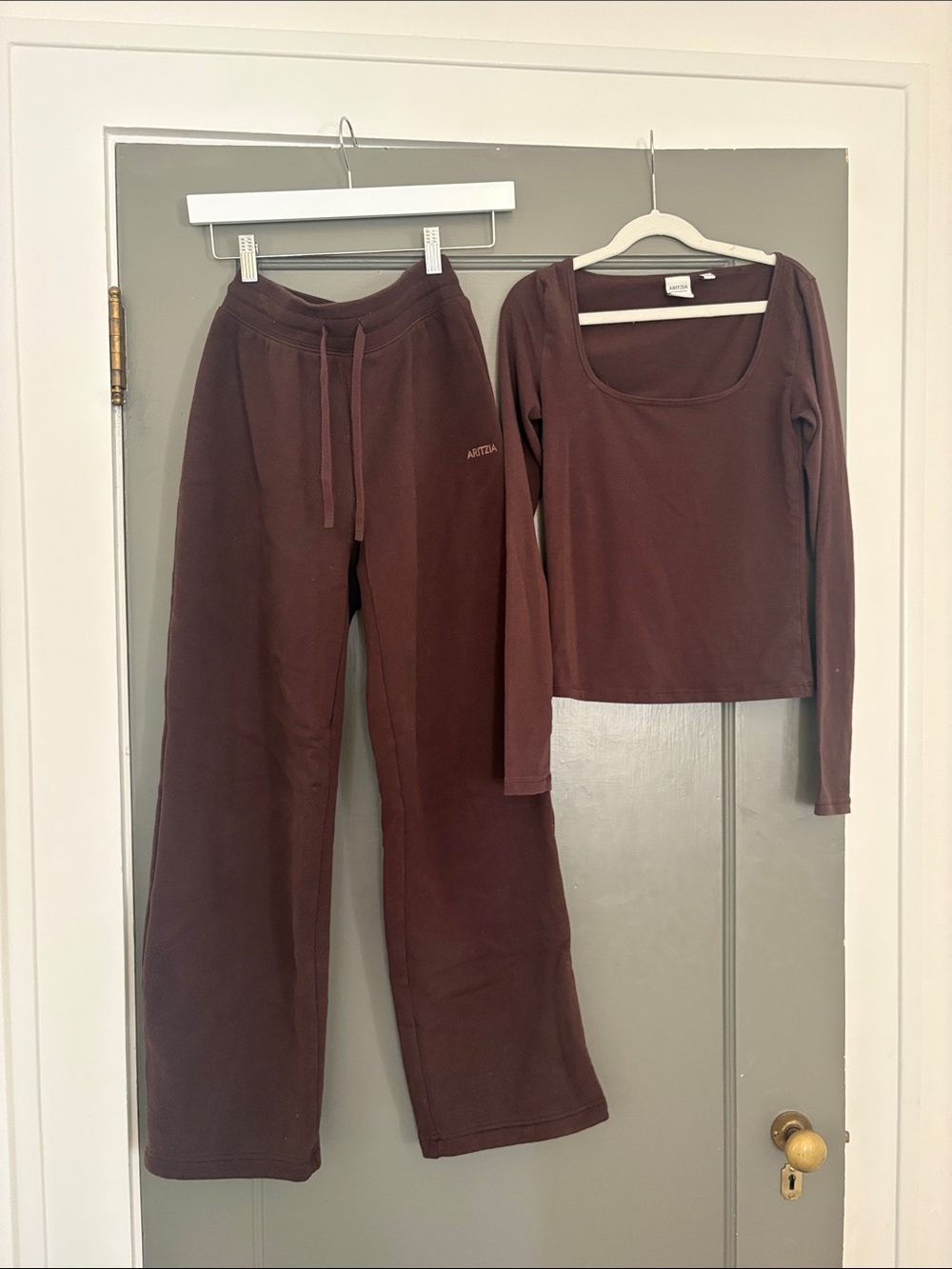 aritzia rich mocha brown square neck homestretch top and matching sweatpants